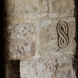 Genga Abbazia San Vittore simbolo inifinito 