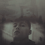 Siggi Ronan ezgif.com crop (1).gif