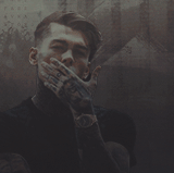 Siggi Ronan ezgif.com crop (2).gif