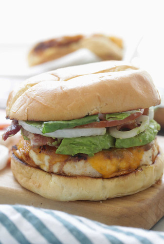 Cheddar Ranch Chicken Burgers 3 1034x1536.jpg
