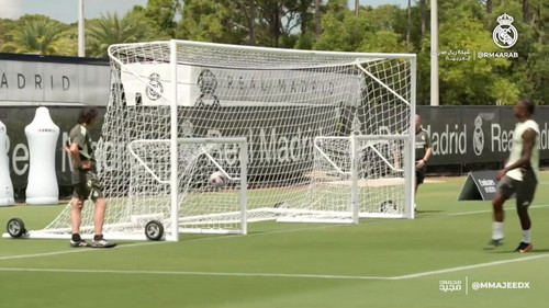 e8kJ0zfriFG vNCk.jpg