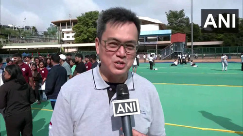 YMn Cet NFTekF4B.jpg