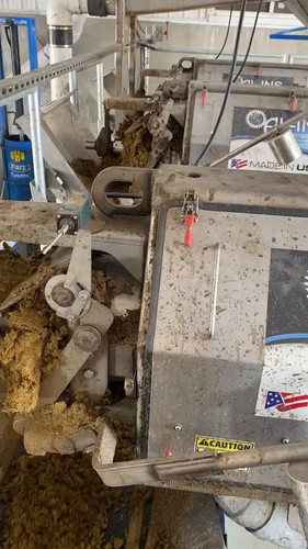 dApKCEl5snfIjm V.jpg