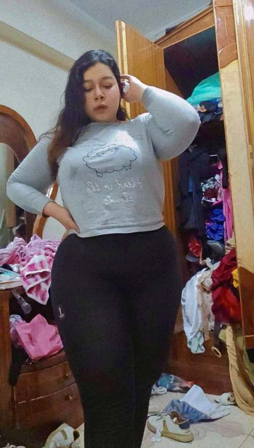FzM0OUN.jpg