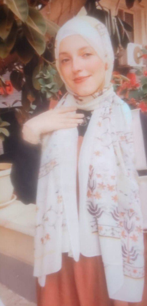 اللحم البلدي والجسم المشدود مع الملبن الشديدة دي