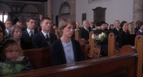 Howling.II.Stirba.Werewolf.Bitch.1985.1080p.BluRay.x264 MOOVEE.mkv 000191689.png
