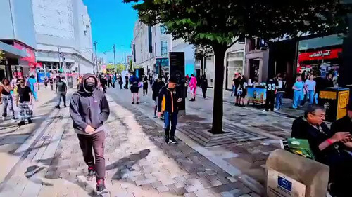 2XWIGaoFb8P K1QI.jpg