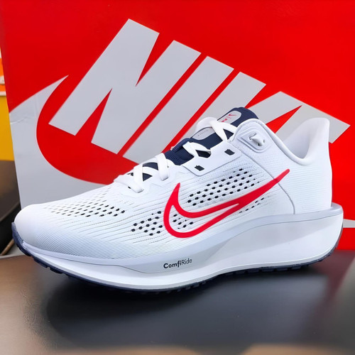 Nike Quest 6.jpg