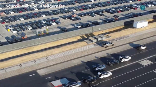 Q gKU8YiTmCGLuSO.jpg