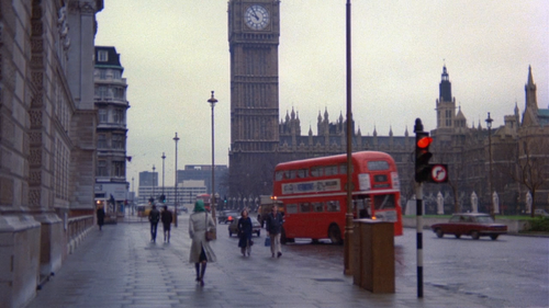 The.Devil.Within.Her.1975.720p.BluRay.x264.FLAC stairs.mkv.1:10:24.png