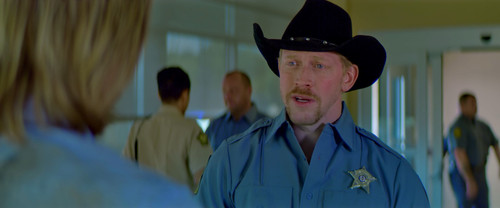 Pursuit.2022.1080p.BluRay.DTS.x264 MTeam.mkv snapshot 37.51.394.jpg