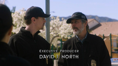 NCIS.S19E16.The.Wake.720p.AMZN.WEB DL.DDP5.1.H.264 NTb.mkv snapshot 04.14.000.jpg