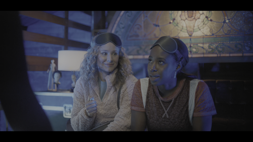 Queenpins.2021.1080p.PMTP.WEB DL.DDP5.1.HDR.H.265 ViNE.mkv snapshot 00.36.36 [2022.03.29 22.03.23].png