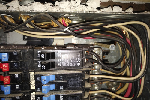 1598 Fuller 20A Breaker For #14.jpg