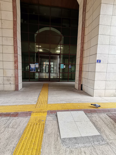 Bosna Binası Orta Giriş.jpg