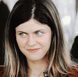 Alexandra Daddario alexandra daddario 41284634 500 251.gif