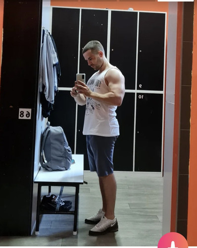 Screenshot 20230126 221514 Tinder.jpg