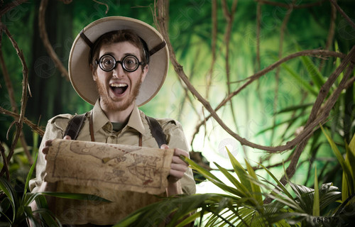 explorer finding right path jungle 618172.jpg