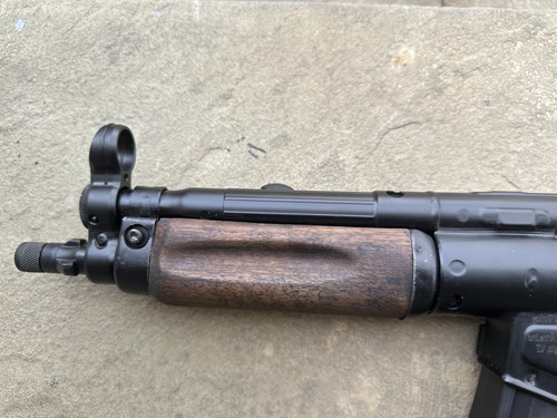 Wood Handguard on Stone Right side no Data.jpg