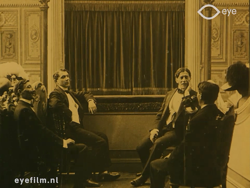 Come una sorella 1912.mkv 20191226 110305.993.png