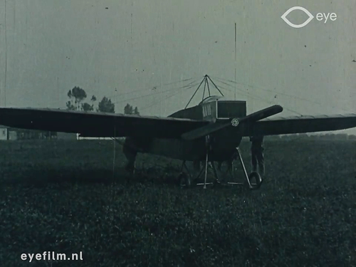 Come una sorella 1912.mkv 20191226 110302.384.png