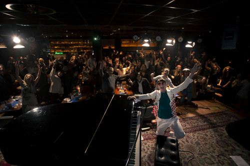 0284 22 12 22 EltonJohn Diamonds IMG 6100 copy.jpg