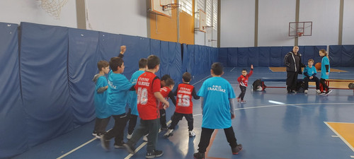 IMG b9262ab8f05216436cf1d9c5afc38b05 V.jpg