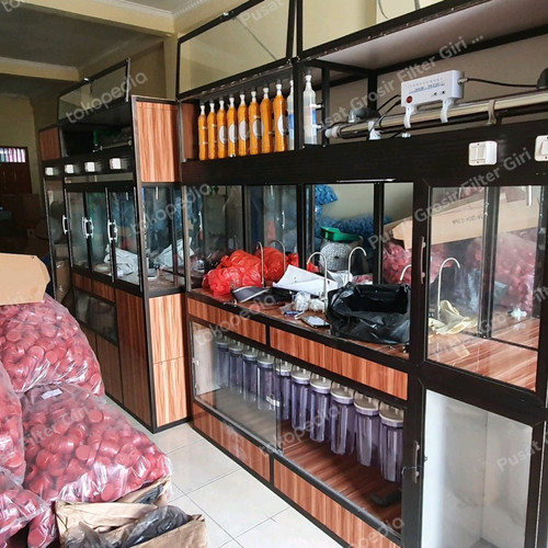 etalase depot ulang Depot Air Minum Hanya Etalase.jpg