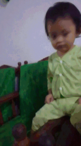 պոռնիկից ու թմրամոլից պատրաստված հիմար երեխա..gif