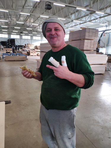 IMG 9aee24afd01c0736a2873d101a6ee33c V.jpg