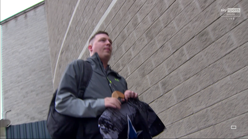 screenshot Cazoo.Premier.League.Darts.2023.Night.1.Belfast.SkyArena.1080p.IPTV.AAC2.0.x264.Eng WB60 .png