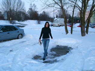 lusciousnet lusciousnet gwenc naked in winter 02 124 516616854.315x0.jpg