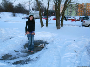 lusciousnet lusciousnet gwenc naked in winter 02 119 500884210.315x0.jpg