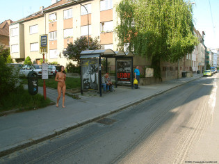 lusciousnet lusciousnet gwenc nude in public 05 165 170664607.315x0.jpg