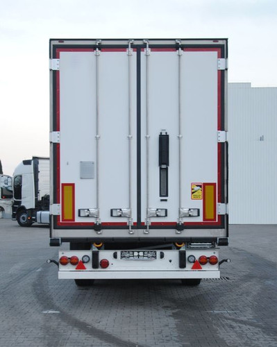 semi trailer rear.jpg