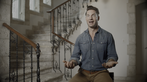 Gunthers.Millions.S01E01.Lucky.Dog.1080p.NF.HDR.WEB DL.DD+5.1.Atmos.HEVC GeTrEKT.mkv snapshot 09.41 .png