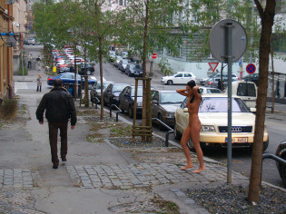 lusciousnet lusciousnet gwen 07003 243129841.315x0.jpg