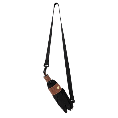 Longchamp SS23 Stephanie d#8217;heygere 12.png