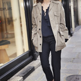 Portrait Sophie Delafontaine rue couleur
