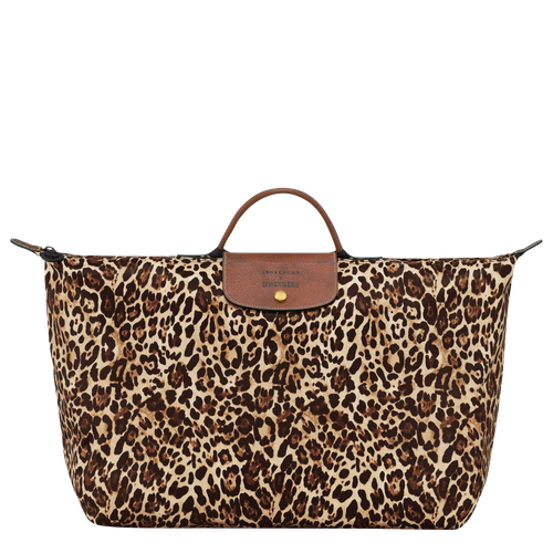 Longchamp SS23 Stephanie d#8217;heygere 33.png