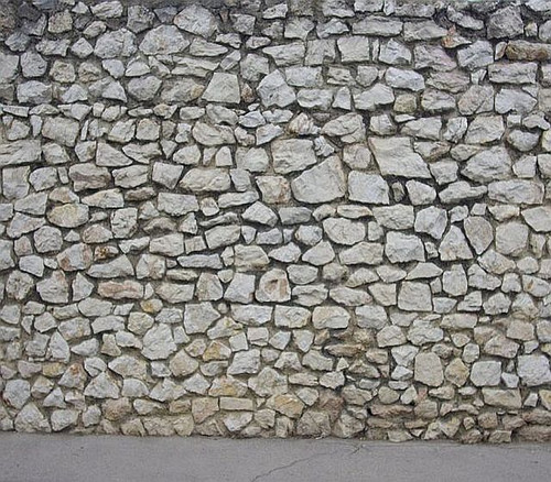 wall 640x560.jpg