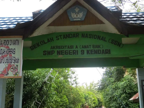 SMP 9 KENDARI.jpg
