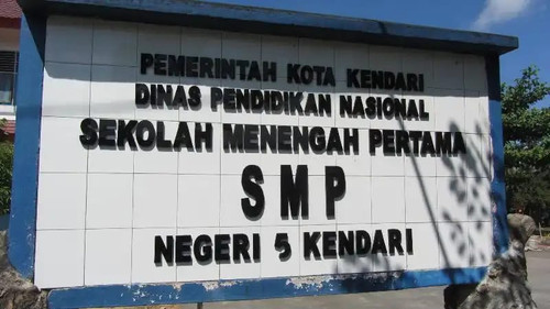 SMP 5 KENDARI.jpg