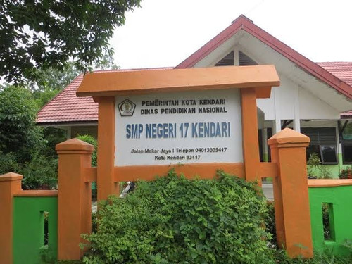 SMP 17 KENDARI.jpg