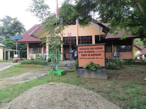 SMP 16 KENDARI.jpg