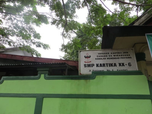 SMP KARTIKA XX 6 KENDARI.jpg
