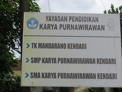 SMA KARYA PURNAWIRAWAN KENDARI.jpg