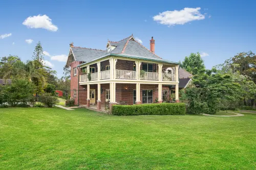 2018190452 1 1 221110 125748 w2100 h1400.webp