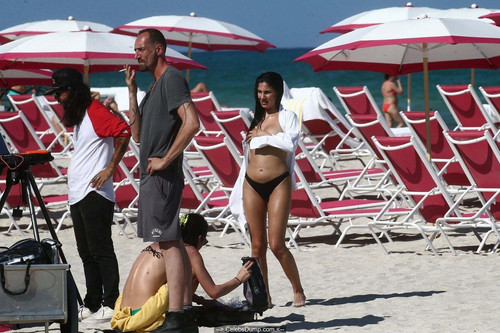 giulia de lellis poses tpless on a beach during a photoshoot in miami beach april 29 2019 43.jpg