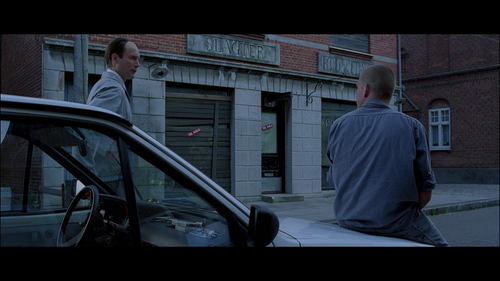 The.Green.Butchers.2003.BluRay.1080p.DTS HD.MA.5.1.AVC.REMUX FraMeSToR 00.07.09.png